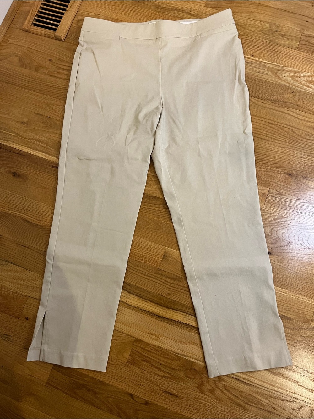 Counterparts Cream Cropped Straight-Leg Women’s Pants L